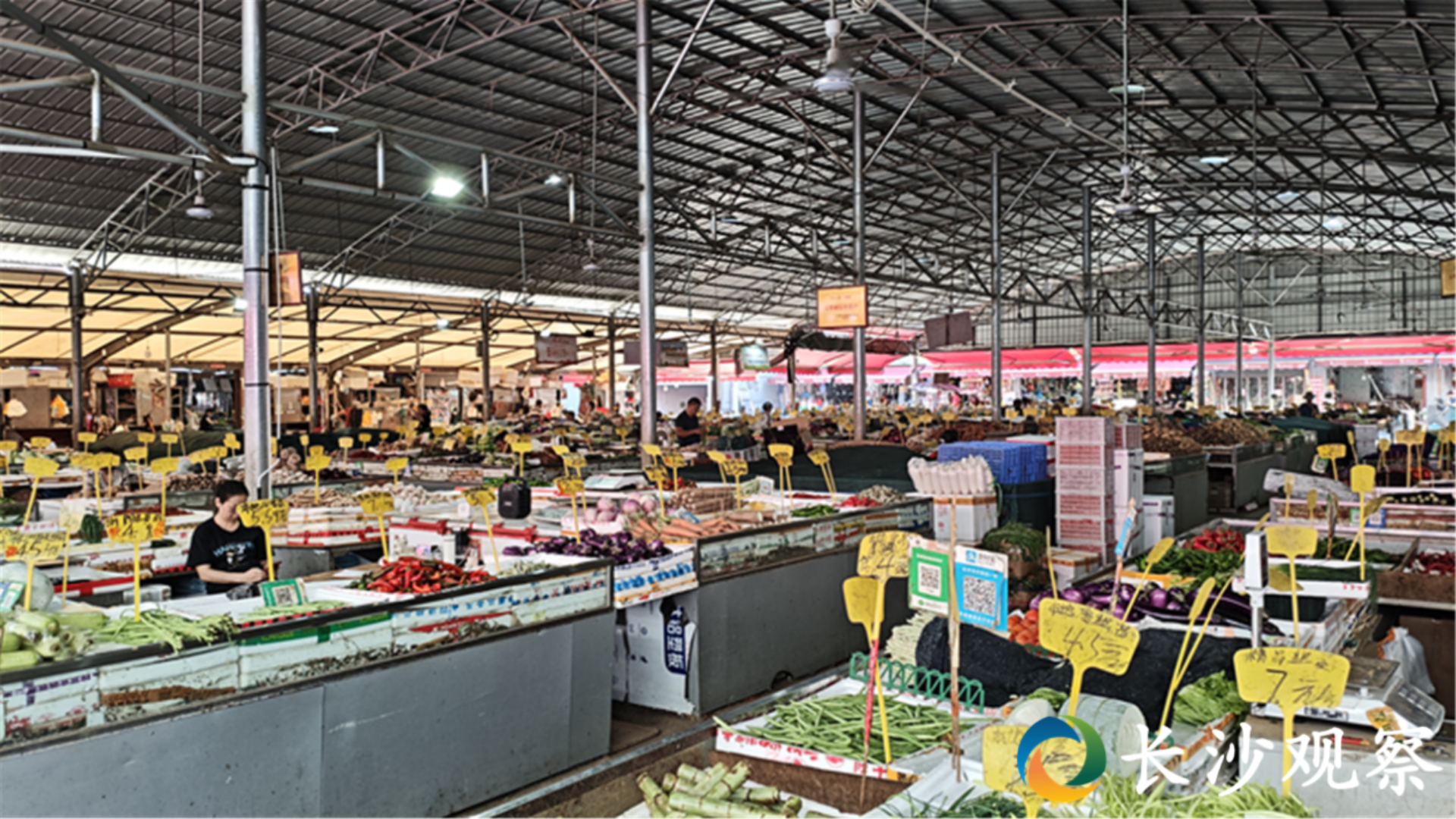 Changsha’s urban renewal revitalizes an old textile factory into a vibrant, high-value cultural landmark.