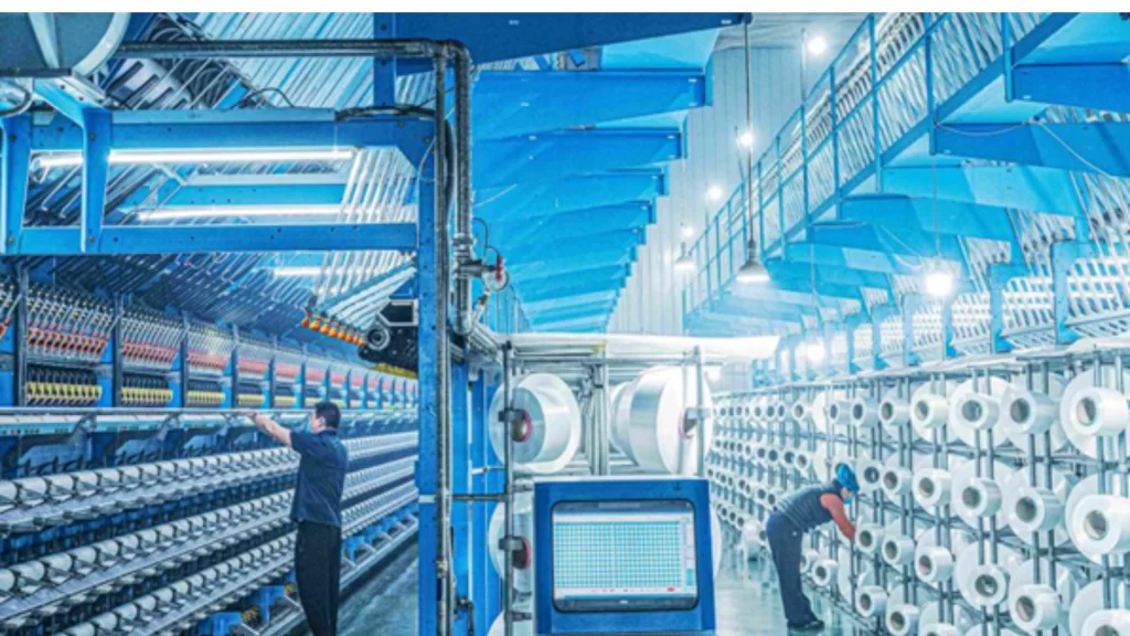 Graphic showing China's economy surpassing 140 trillion yuan, symbolizing resilient growth and global confidence.