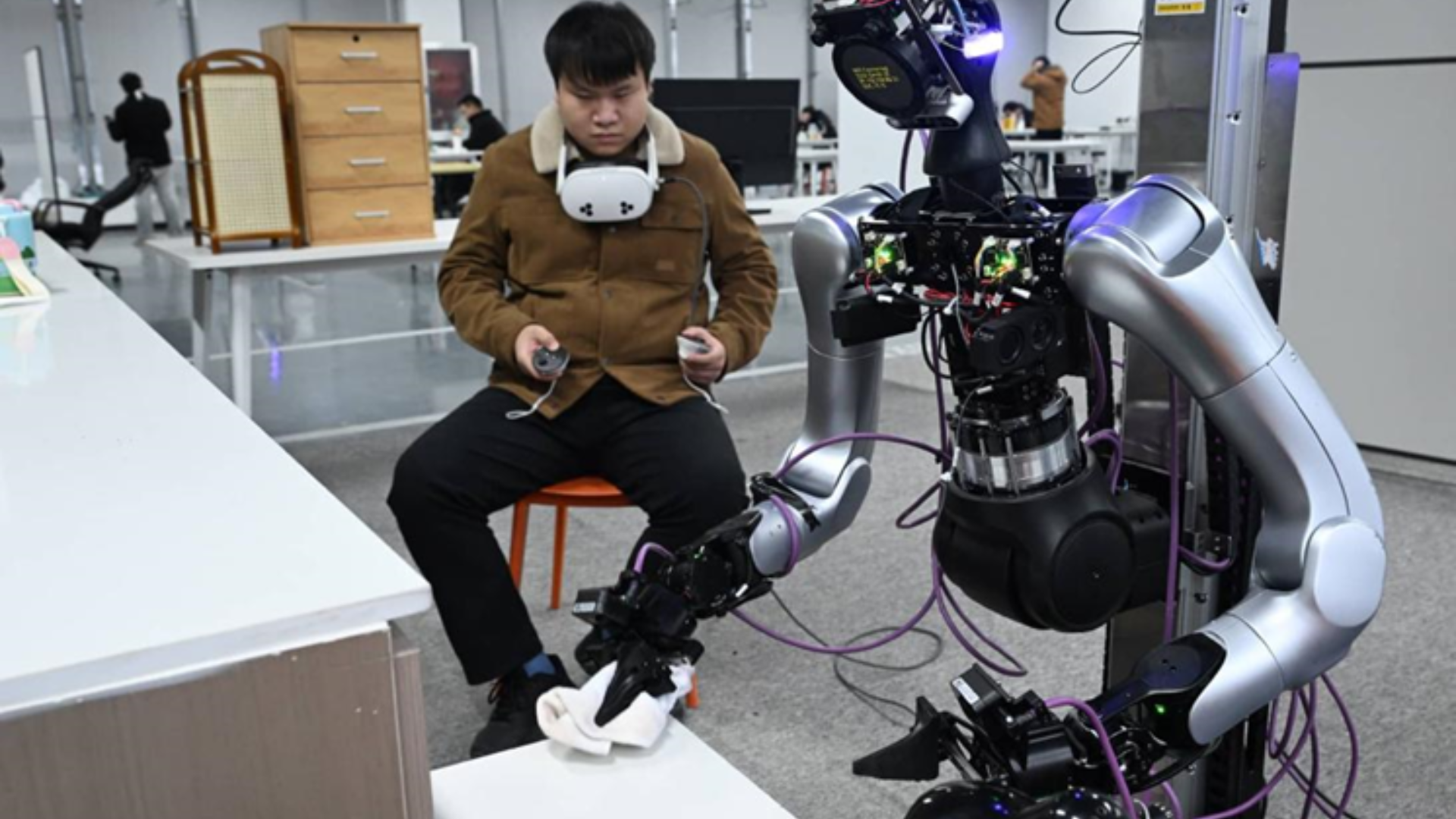 China's urban economies scale new heights as twenty-nine cities surpass the trillion-yuan GDP threshold.