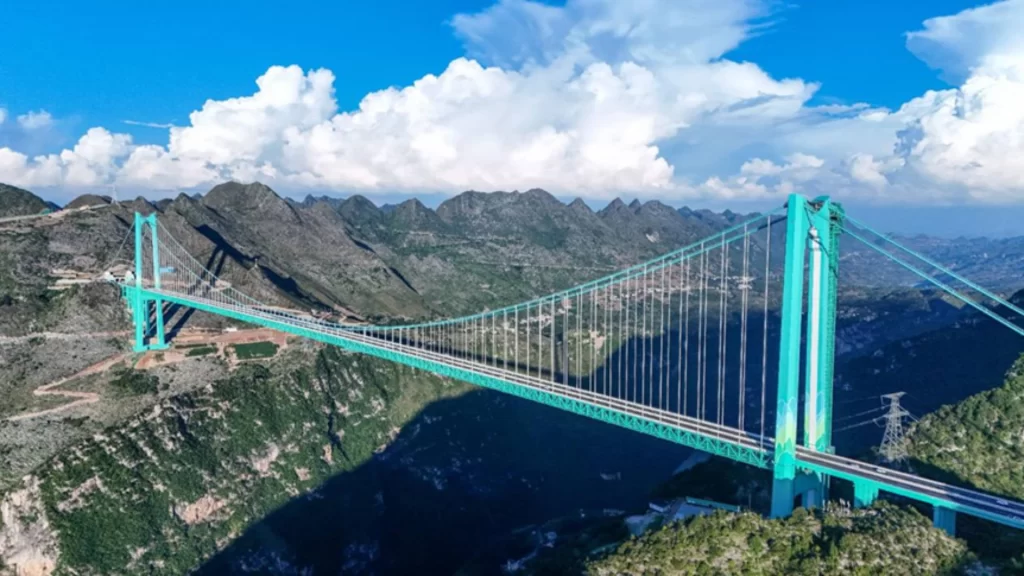 Smart steel cables with 40,000 wires support the world’s tallest bridge in Guizhou, China.