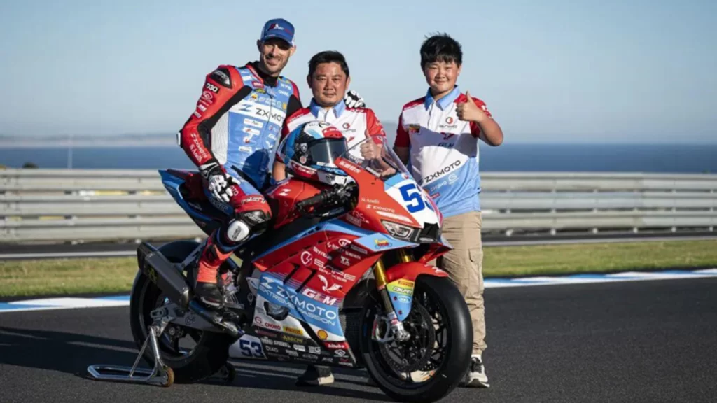 ZXMOTO founder Zhang Xue celebrates a historic double victory for Chinese motorcycles at WSBK.