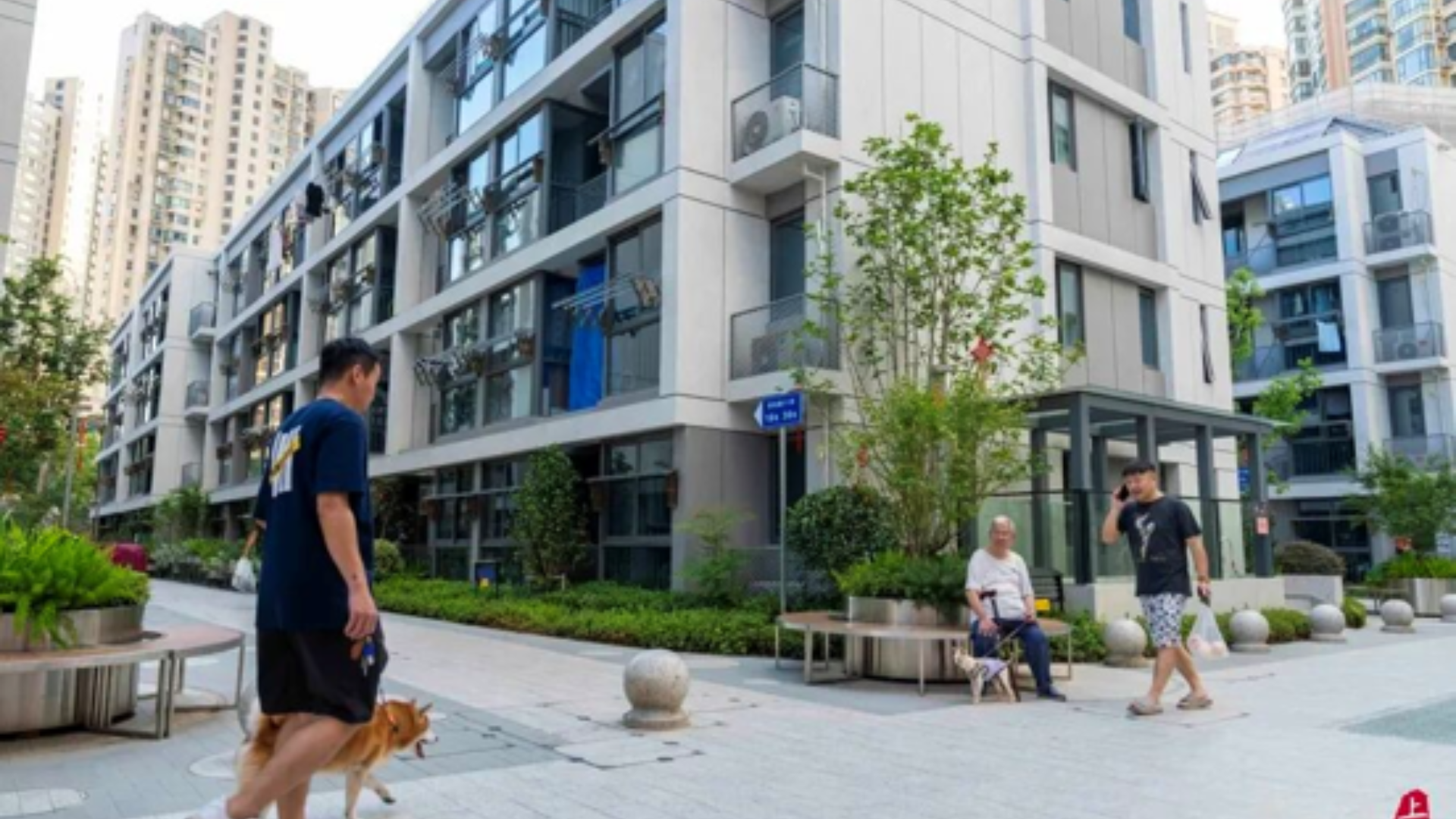 Renovated Shimin Xincun community features modern apartments, improved facilities, and enhanced living environment.