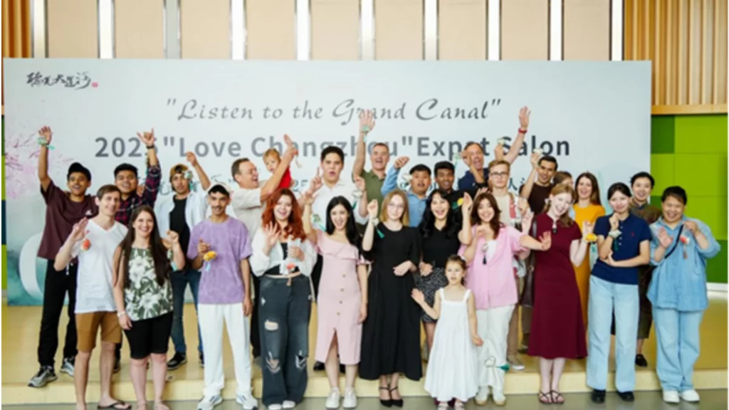 Foreign residents attend "Love Changzhou" expat salon promoting international exchange and inclusive community.