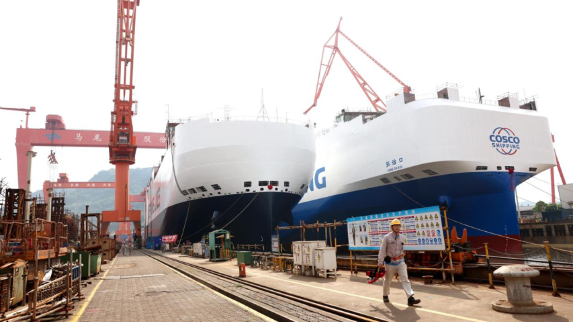 China’s shipbuilding industry leads globally with strong orders, advanced vessels, and green technological innovation.
